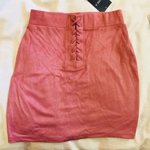 Velvet pink skirt